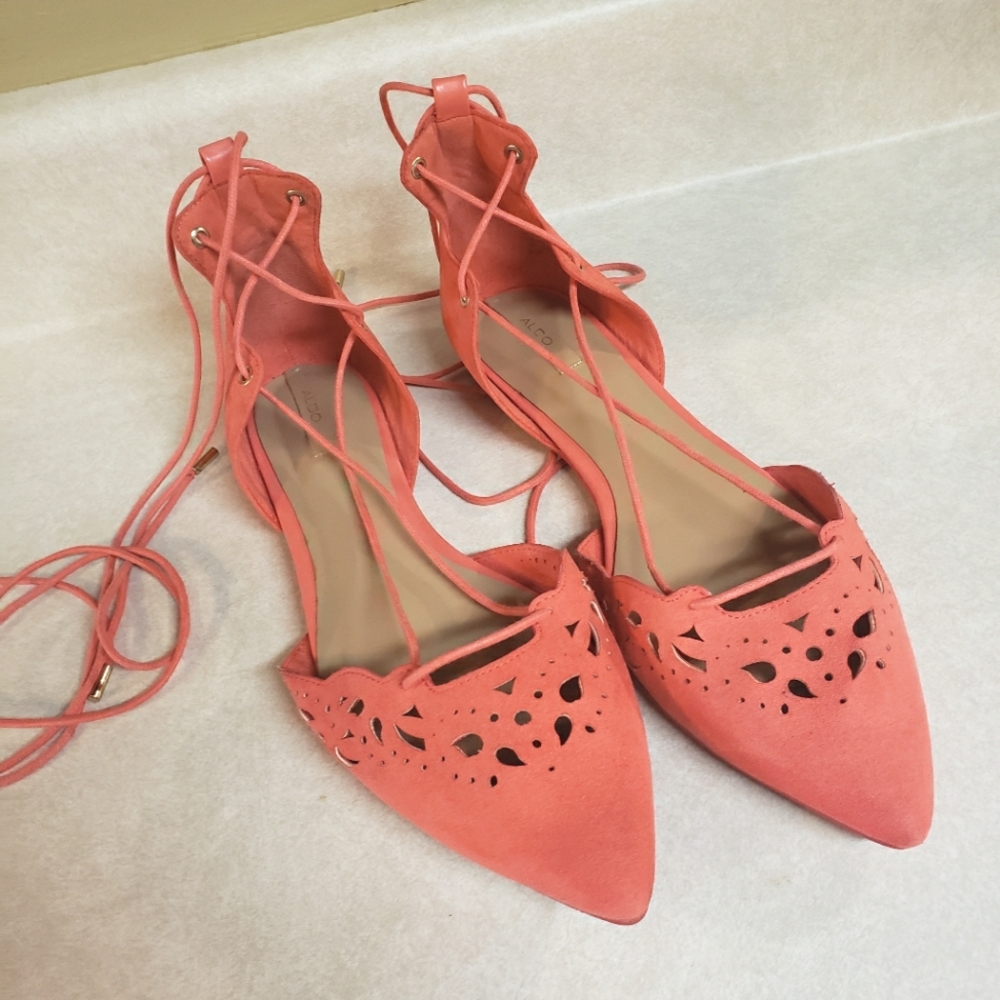 Lightly Worn Coral Aldo Flats with Filagree Cutouts and Ankle Ties Size 8.5/39